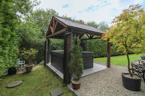 Pergola with Hot ...