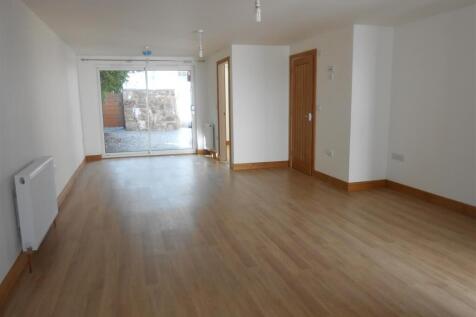 Sitting /Dining Room