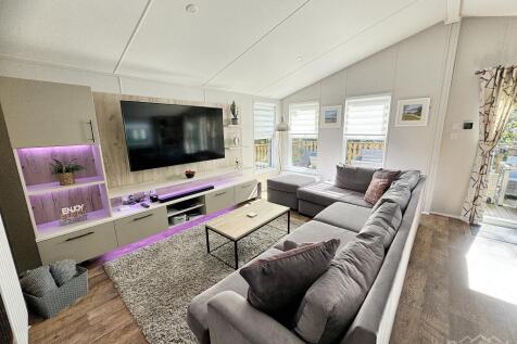 Lounge 2