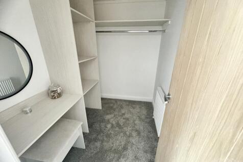 Walk in wardrobe