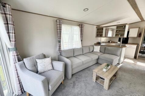 Lounge 2
