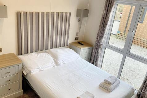 2nd bedroom  - double