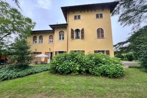 Garden Facade