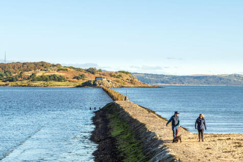 Local area image of Cramond Beach