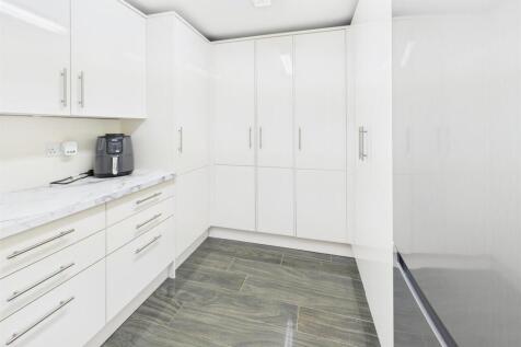 Second Kitchen