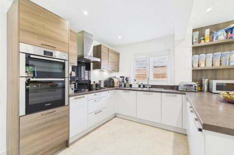 Fitted Kitchen