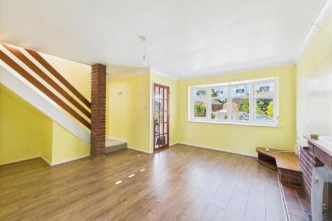 Spacious Lounge