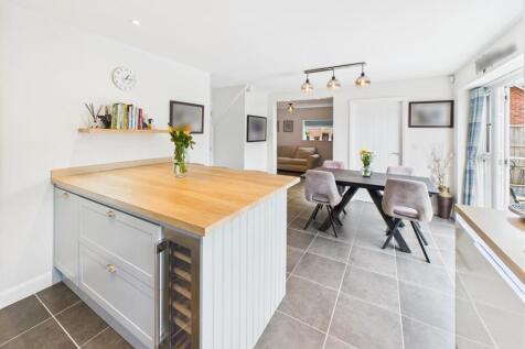 Impressive Open Plan Living Space