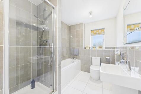 Superbly Appointed Bathroom