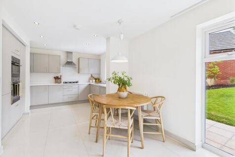 Dining Kitchen/Living Room