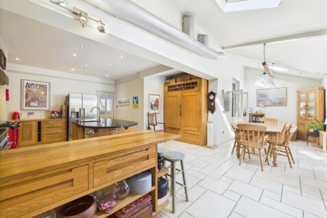 Open Plan Living Dining Kitchen