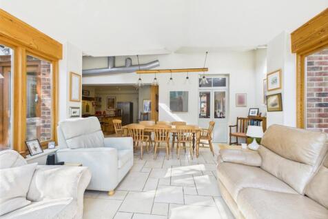 Dining Living Area