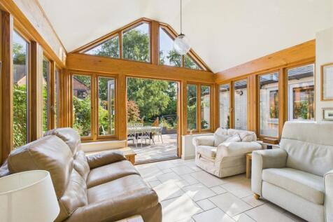 Dining Living Area