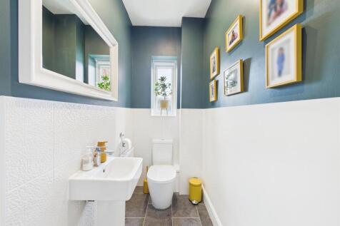 Fitted Guest Cloakroom