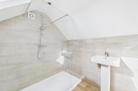 Superbly Appointed Shower Room