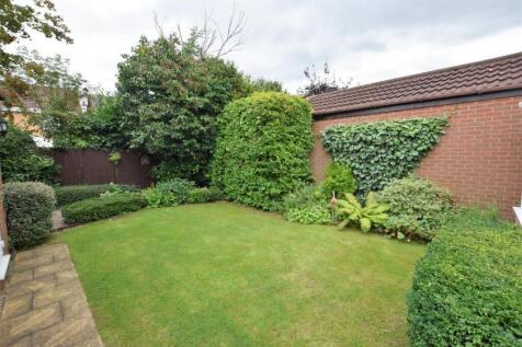 Private Enclosed Rear Garden