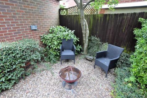Private Enclosed Rear Garden