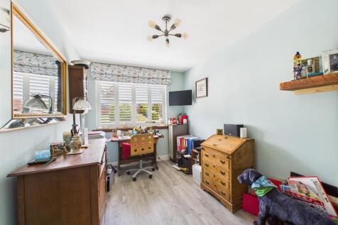 Study/Office/Bedroom Four