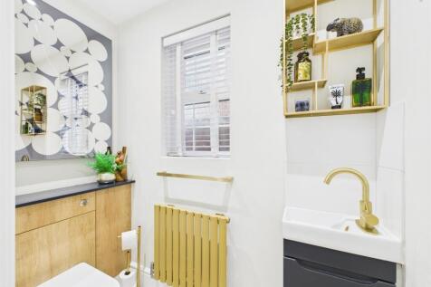 Fitted Guest Cloakroom