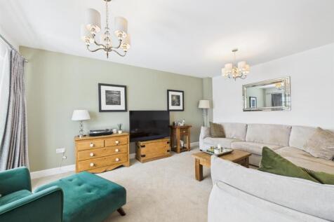 Formal Lounge