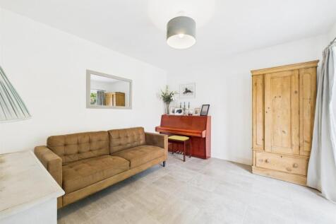 Dining Room / Sitting Room