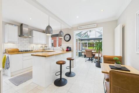 Open Plan Dining Kitchen