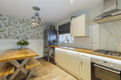 2 Jackman close-48