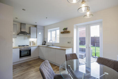 12 Franklyn drive-52