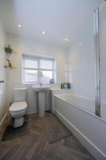12 Franklyn drive-41