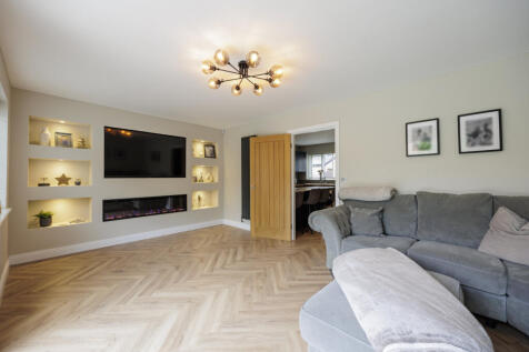 15 Heath close-20