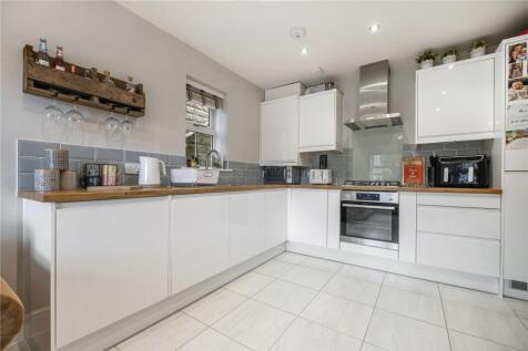 Kitchen/Living Area