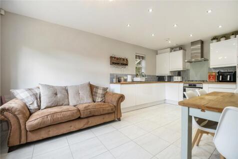 Kitchen/Living Area