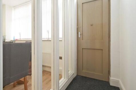 Flat 1, 1
