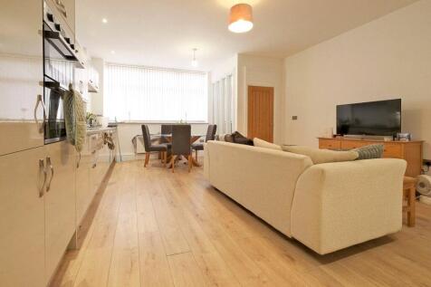 Flat 1, 1