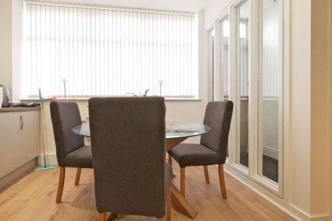 Flat 1, 1