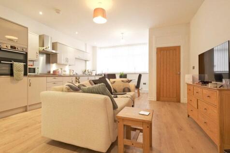 Flat 1, 1