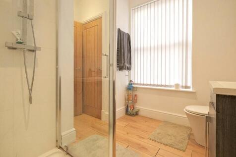 Flat 1, 1
