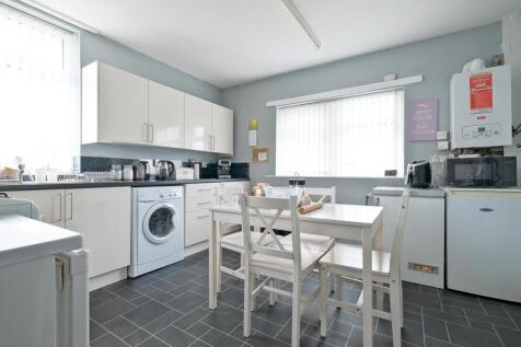 66b Kitchen