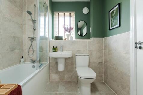 Direct access to the bathroom from bedroom 1 and from the landing