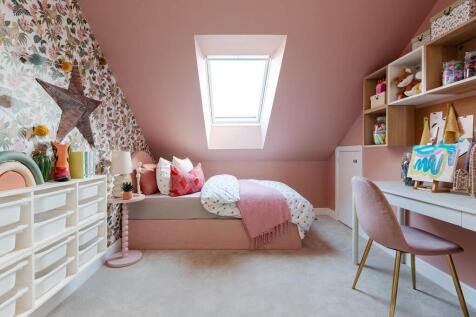 Perfect child&#39;s bedroom or home office