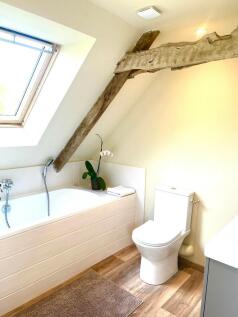 Ensuite bathroom