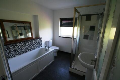 netherwoodcottage,1bathroom.JPG