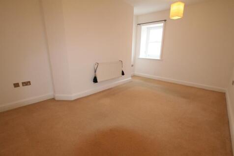 malvernhouse1,bedroom.JPG