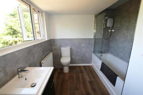 gowerhouse,bathroom.JPG