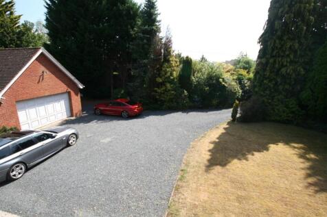 gowerhouse,driveway.JPG