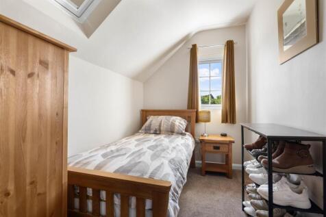 Gouldingsbedroom.jpg
