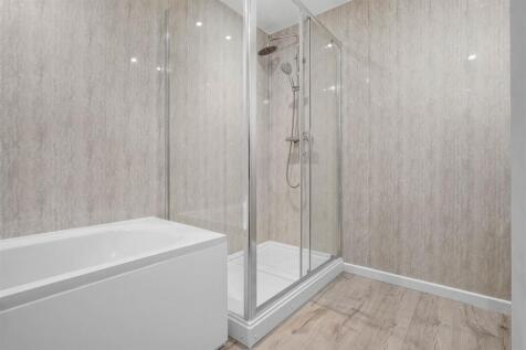 24 Camp Hill Avenue - Bathroom (brochure).jpg