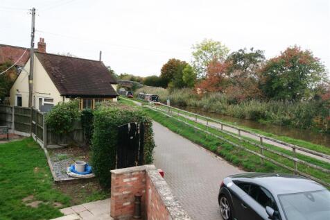 ferncottage,frontview.JPG