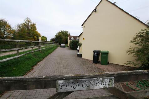 ferncottage,entrance.JPG