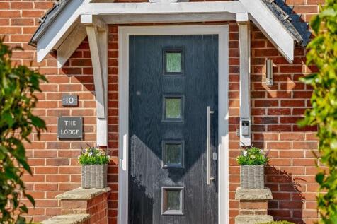10 Mantlecroft Drive WEB PH-7.jpg